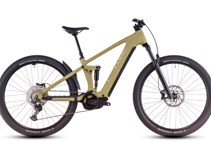 Cube Stereo Hybrid ONE22 Race 800