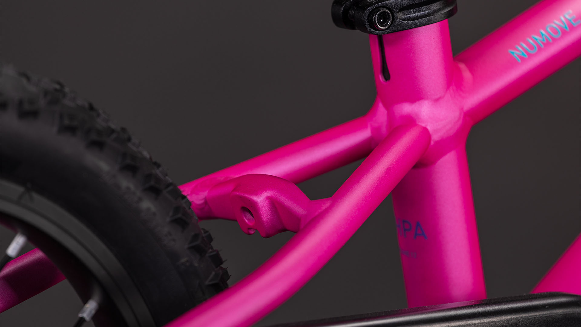 570_150170_D_02.jpg 570_150170_D_02.jpg