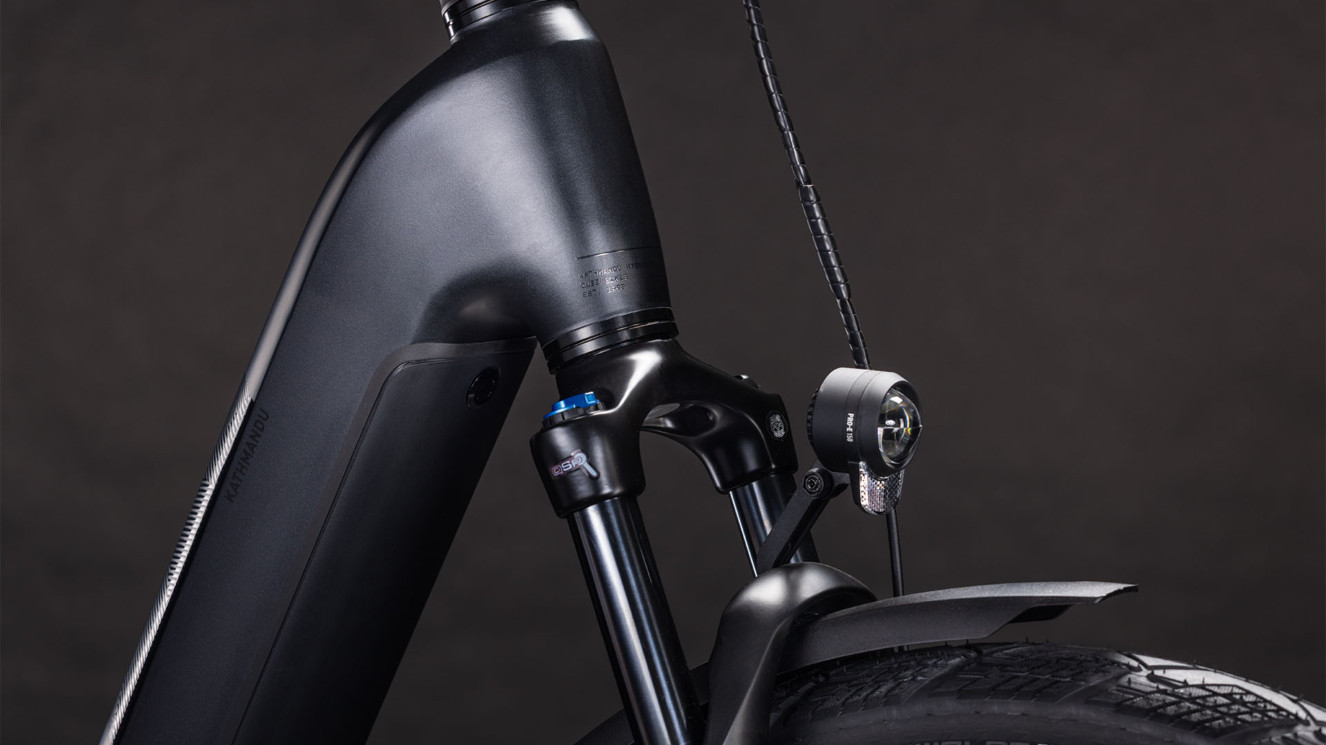 586_112202_D_00.jpg 586_112202_D_00.jpg