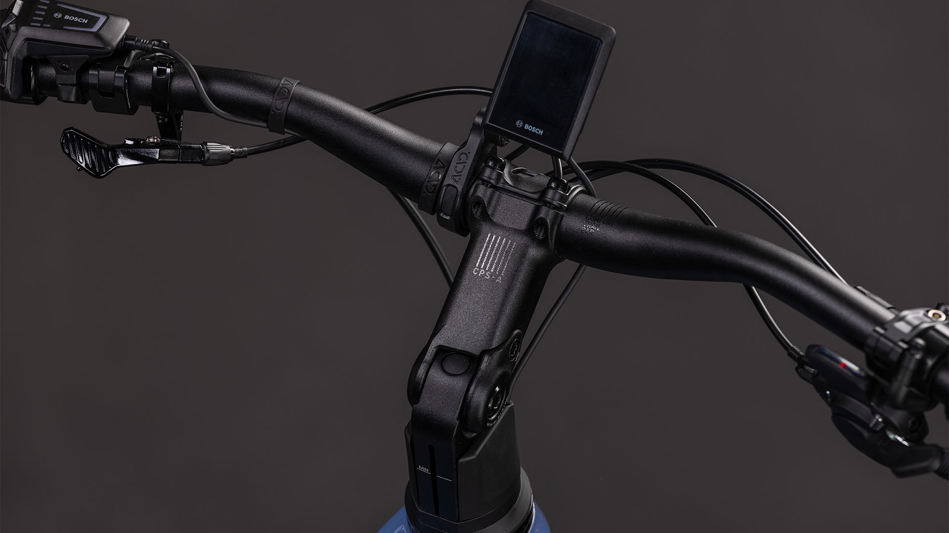 695_110312_D_02.jpg 695_110312_D_02.jpg