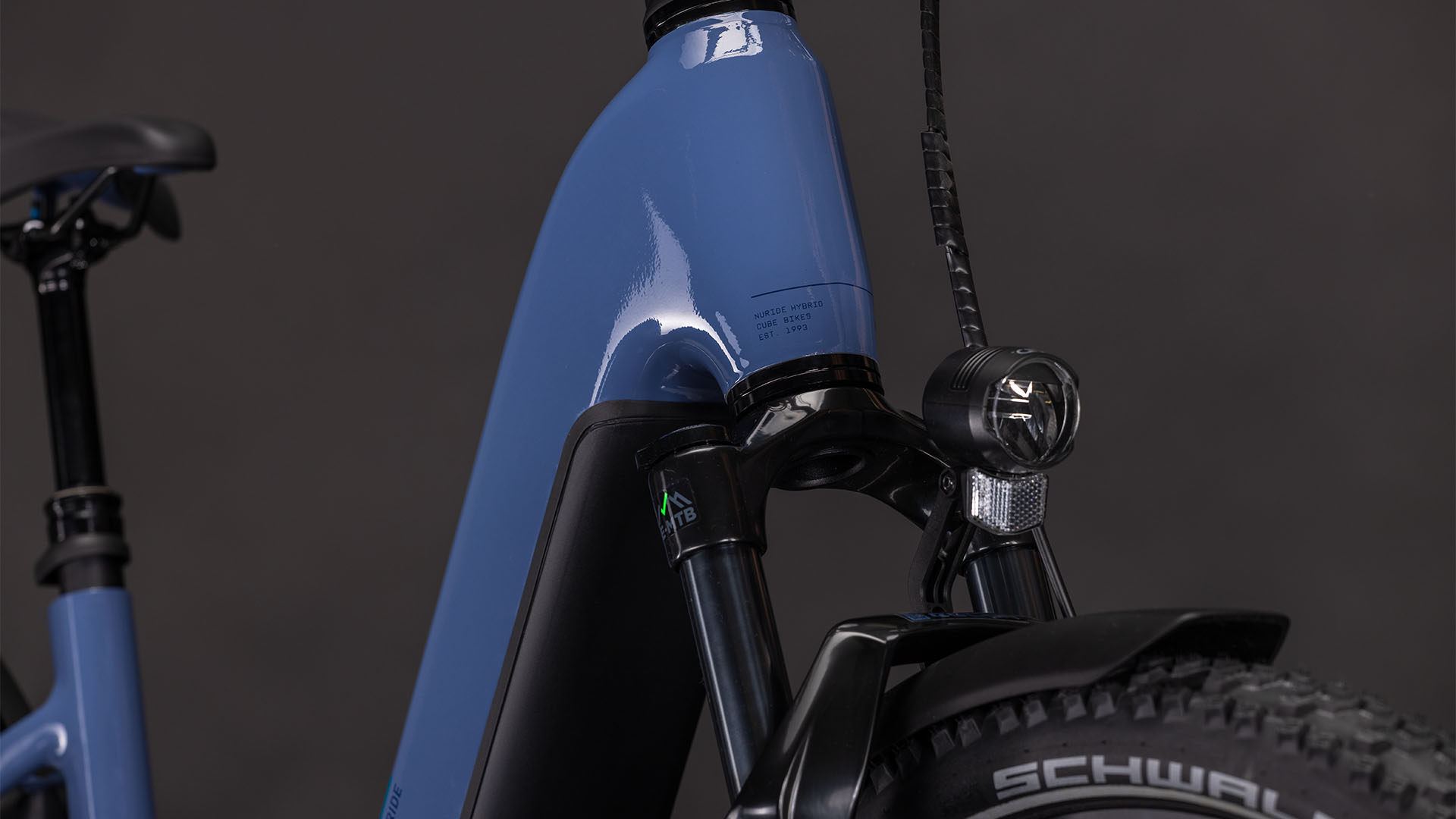 695_110312_D_04.jpg 695_110312_D_04.jpg